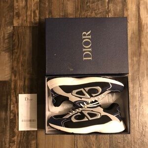 Christian Dior B30